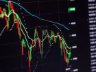 Ibovespa sobe 1,2%, a 124,6 mil pontos, nível não visto desde julho de 2021