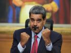 O ditador venezuelano Nicolás Maduro gesticula durante conferência no Palácio Miraflores, em Caracas, na Venezuela