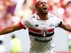 Lucas Moura foi um dos líderes no movimento contra o gramado sintético