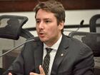 Deputado apresentou sete propostas que também visam mais participação da população nas decisões do Executivo  