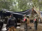 Além das plantações, os policiais encontraram estruturas improvisadas utilizadas como alojamentos para trabalhadores