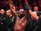 Jon Jones se aposenta do UFC. 