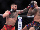 Charles Do Bronx é nocauteado por Ilia Topuria no UFC 317.