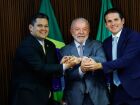 Lula com Alcolumbre e Motta: acordo desfeito na última hora e crise na relação 