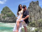 Amado Batista, 73, com a namorada Calita Franciele, 23
