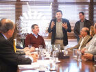 Governador Eduardo Riedel e autoridades municipais discutem novas obras em Inocência durante reunião do programa MS Ativo