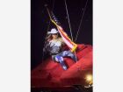 Beyoncé passou por apuros em estrutura de carro suspenso durante show em Houston, no Estado do Texas (EUA). 