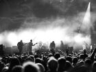 Nova taxa imputada na compra de ingressos do show do 'My Chemical Romance' gera revolta em fãs.