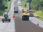  Sinalização de pare-e-siga em trecho da BR-163/MS durante obras de manutenção