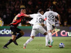 Com 1 a menos, Santos arranca empate em 2 a 2 com o Sport e deixa a zona de rebaixamento