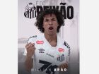 Santos reforça o meio-campo e oficializa a contratação do volante Willian Arão