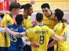 Jogadores do Brasil comemoram ponto em partida contra a China, pela VNL 
