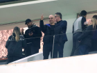 Ministro do STF esteve no camarote da Neoquímica Corinthians para acompanhar o time da casa, para o qual torce, contra o Palmeiras, pelas oitavas de final da Copa do Brasil, e fez um gesto obsceno 