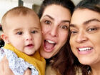 Fernanda Paes Leme registra foto com Preta Gil 