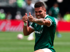 Paulinho comemora gol do Palmeiras no Mundial de Clubees.