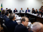 Comitê do governo discute tarifas de Trump com empresários.