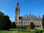Uma vista mostra o Palácio da Paz, que abriga a Corte Internacional de Justiça (CIJ), em Haia, Holanda, 28 de abril de 2025