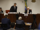 Procurador-geral Paulo Gonet Branco afirma que Jair e Eduardo Bolsonaro atuam para 'intimidar autoridades' no Brasil 