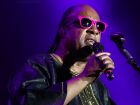 Stevie Wonder no Palco Circuito, no Campo de Marte na zona norte de São Paulo, em 2013 