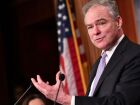 Senador Tim Kaine promete contestar tarifa de 50% de Trump ao Brasil e vê medida sem justificativa legal.