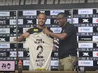 Mayke é apresentado com a camisa 2 do Santos