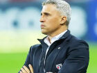Hernán Crespo observa o São Paulo na derrota para o Palmeiras pelo Paulistão, na Arena Barueri.