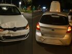 Colisão traseira entre dois veículos é registrada na Fábio Zahran