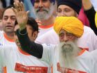 Fauja Singh, maratonista mais velho do mundo, morreu aos 114 anos após acidente de trânsito