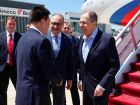 O ministro das Relações Exteriores da China, Wang Yi, recebe seu homólogo russo, Sergey Lavrov