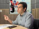 O deputado federal Beto Pereira em entrevista ao programa Giro Estadual de Notícias, transmitido pelas rádios do Grupo Feitosa de Comunicação e pelas redes sociais do jornal A Crítica.
