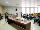 Cidades de MS ganham apoio técnico e gratuito da AGEMS para cuidar das árvores e evitar problemas com os fios de energia elétrica.