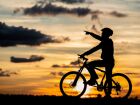 Estilo de vida saudável, lazer ao ar livre e descoberta de novos caminhos: os grupos de pedal transformam a forma de viver e explorar a capital sul-mato-grossense.