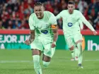 Após levar 2 a 0, Barcelona vira sobre Levante com gol contra e assistência de Raphinha