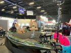 Modelo voltado à pesca esportiva combina tecnologia de navegação e amplo espaço a bordo