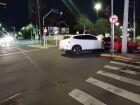 Motorista avança sinal vermelho e provoca acidente na Av. Mato Grosso