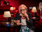 Fernanda Montenegro como Dona Laura em 'Emergência 53' 