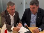 Riedel entregou um ofício ao presidente da Associação Brasileira de Proteína Animal (ABPA) e do International Poultry Council, Ricardo Santin,