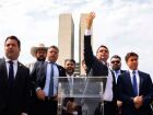 Deputados e senadores da oposição disseram que vão tentar parar o trabalho do Congresso Nacional