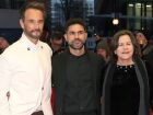 Rodrigo Santoro, Gabriel Mascaro e Denise Weinberg, do filme 'O Último Azul', no tapete vermelho do Festival de Berlim 