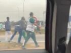 Torcedores entram em confronto na Dutra 