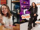 As apresentadoras Renata de Paula, do Vênus Day Talks, e Yasmin Ali, do Venus Podcast