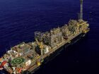 Petrobras bate recorde de produção no campo de Búzios, superando 900 mil barris diários de petróleo.