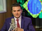 Celso Sabino, ministro do Turismo, garante que as obras para a COP30 em Belém estão no cronograma e destaca o investimento de R$ 4 bilhões para garantir a infraestrutura do evento.