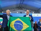 Lula discursa ao lado do vice-presidente Geraldo Alckmin (PSB) em Osasco, na Grande SP, e fala sobre negociações do Brasil contra o tarifaço imposto pelos Estados Unidos ao país.