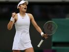 Emma Raducanu celebra vitória em sua volta ao US Open: estreia com autoridade e jogo consistente em Nova York