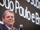 Governador Tarcísio de Freitas durante participação no Seminário Brasil Hoje, onde defendeu corte de ministérios e medidas fiscais para modernizar o Brasil.