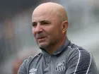 Santos avalia volta de Sampaoli em meio à crise e protestos no CT.