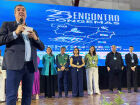 Em discurso, o governador de Mato Grosso do Sul, Eduardo Riedel, destacou a importância da integração entre Estado e municípios para enfrentar vulnerabilidades sociais.