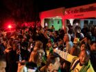 Manifestação em frente ao condomínio onde Jair Bolsonaro cumpre prisão domiciliar