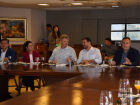 O presidente da Fiems, Sérgio Longen, se reuniu com representantes de empresas internacionais do ramo do gás natural